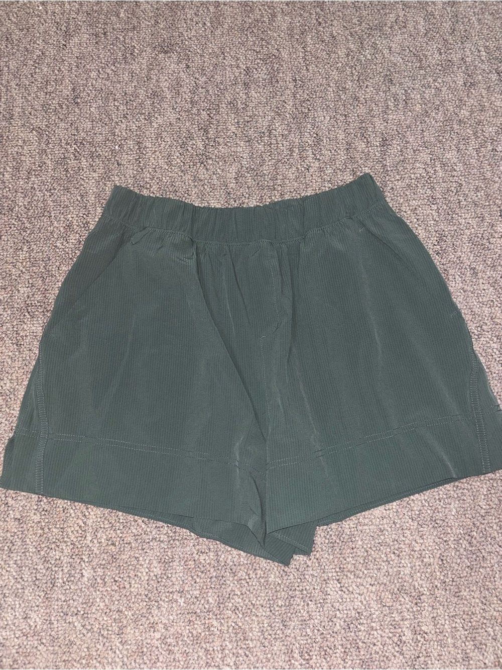 High-Waist Forest Green Women's Shorts with Elastic Waistband